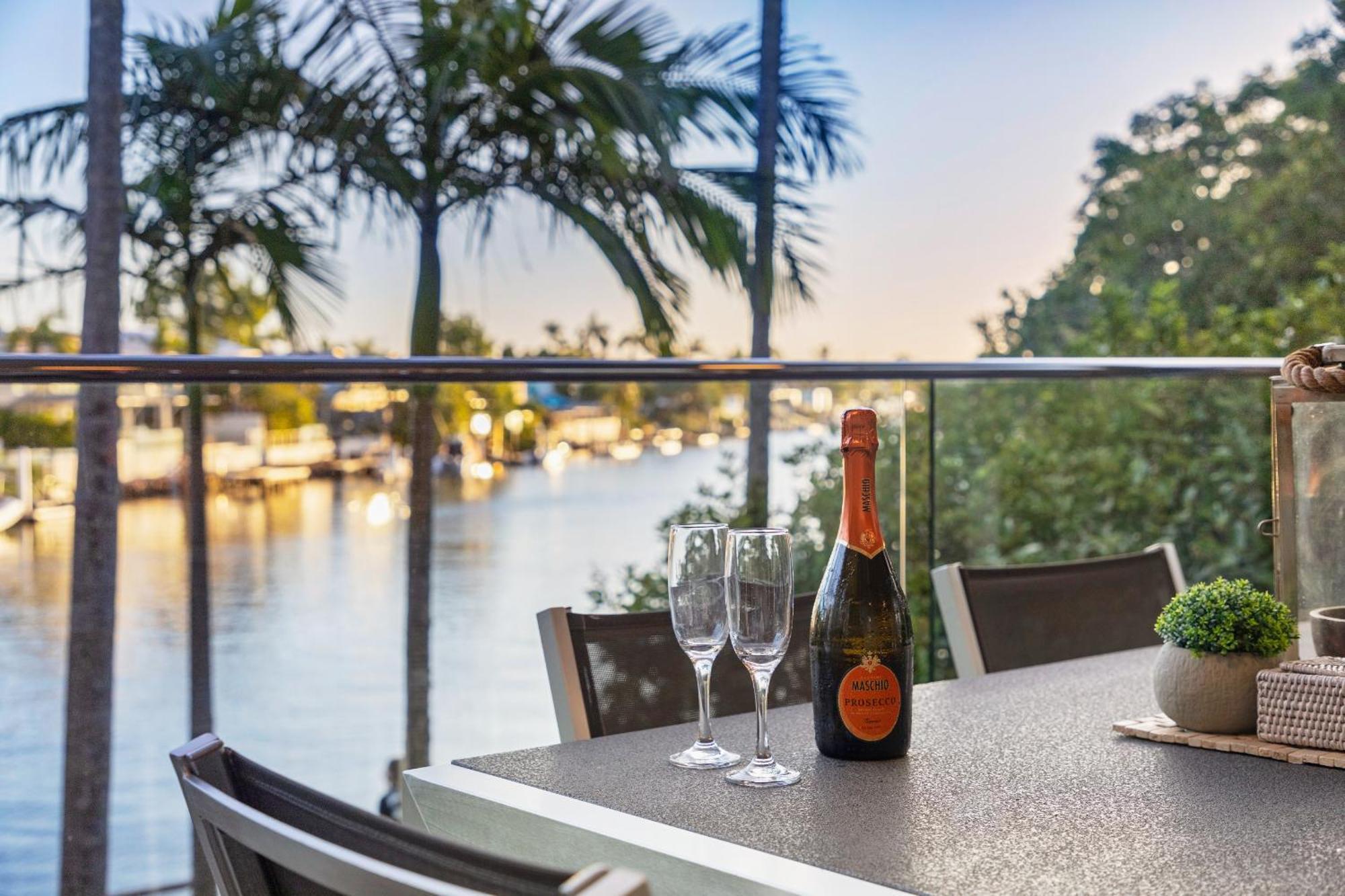 Aparthotel #2 Hastings Street Noosa Heads Exterior foto